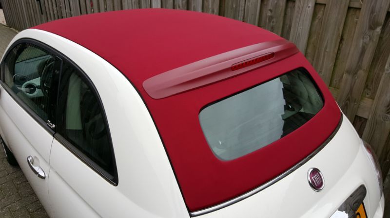 Nieuwe cabrioletkap bij Autobeklederij Meijer